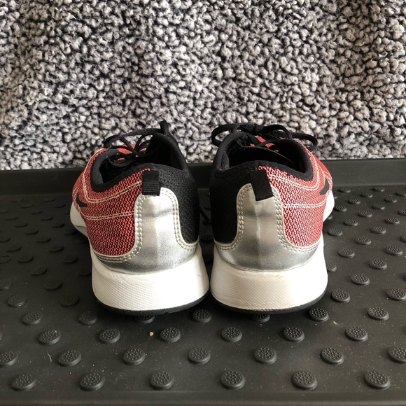 🔥🔥Women’s Nike athletic shoe🔥🔥 - Picture 5 of 5